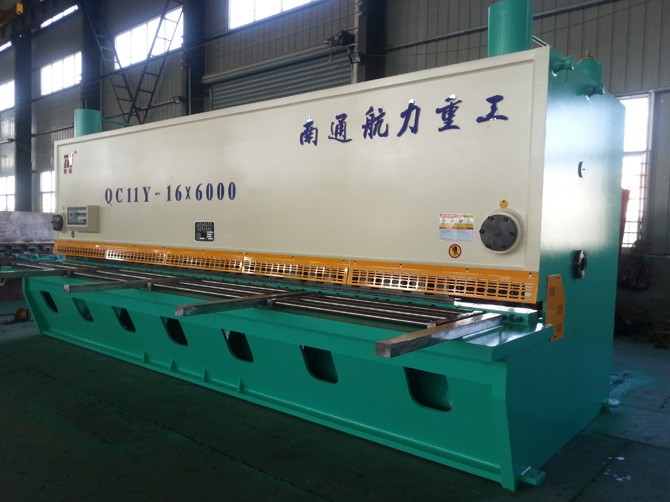 QC11Y-16X6000液壓閘式剪板機(jī)